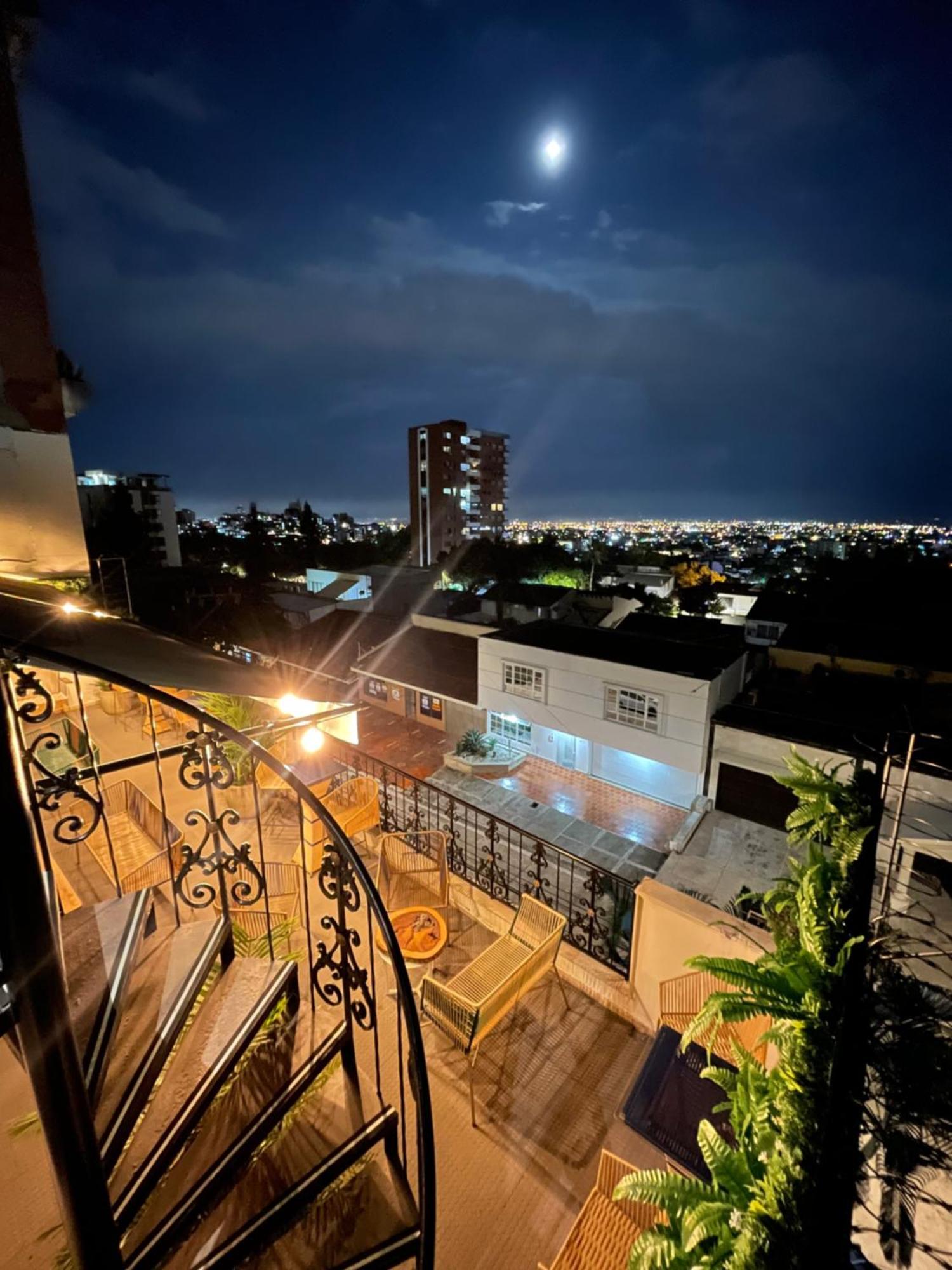 The View Hostel & Lounge Cali Ngoại thất bức ảnh